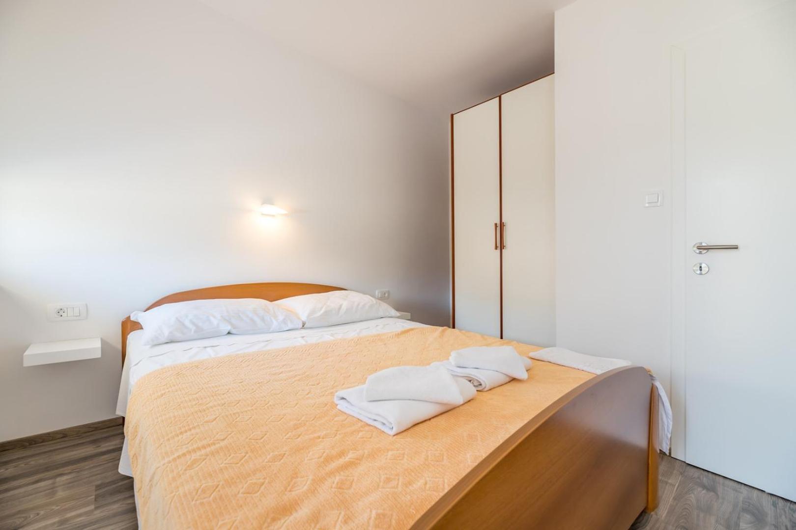 Apartments & Rooms Dekanic Baska  Luaran gambar