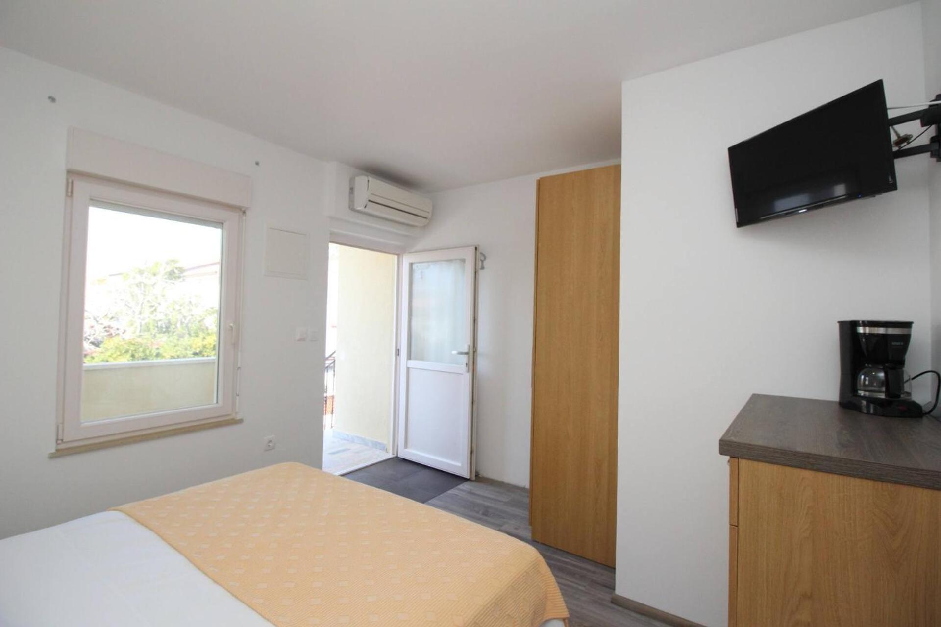 Apartments & Rooms Dekanic Baska  Luaran gambar