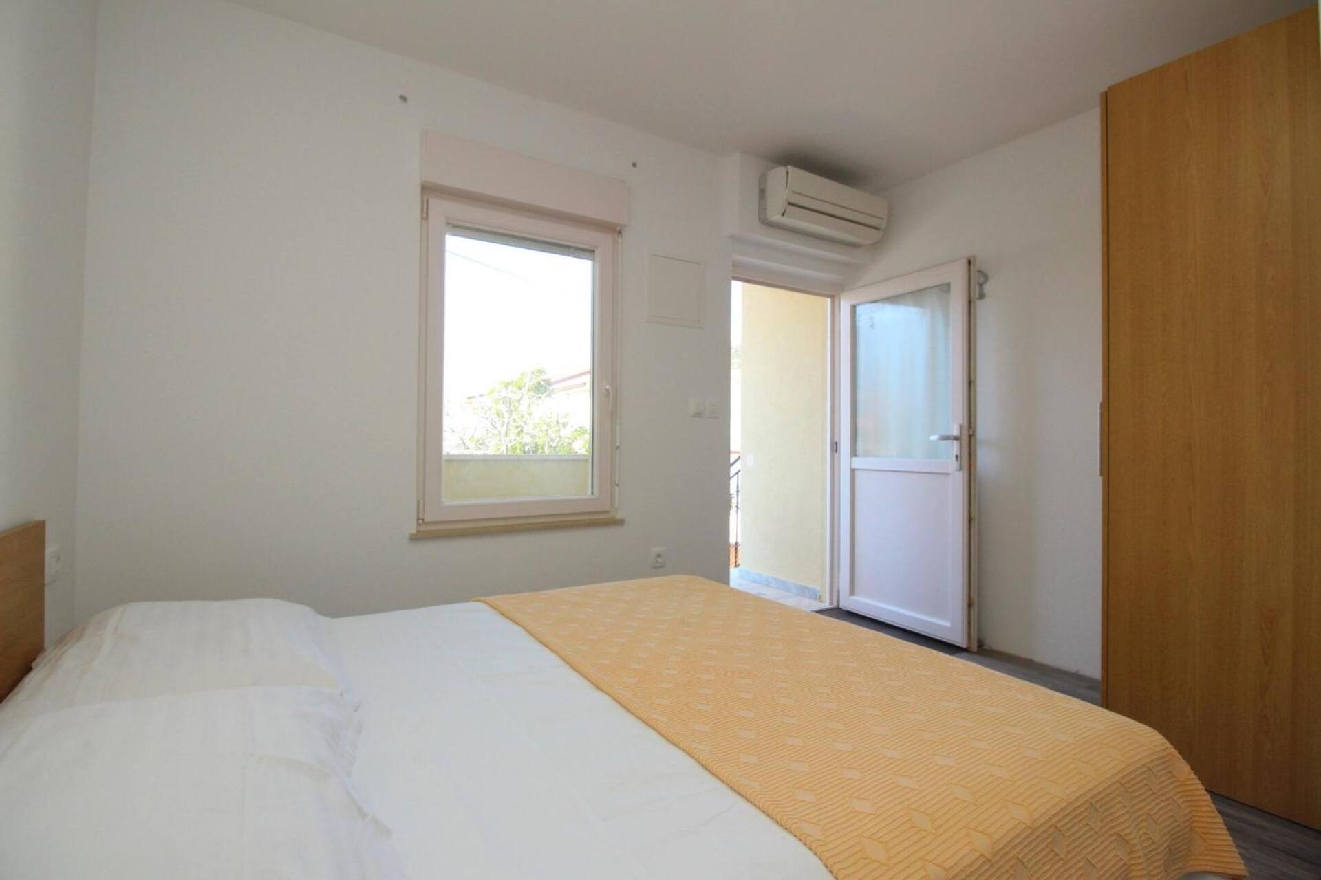 Apartments & Rooms Dekanic Baska  Luaran gambar
