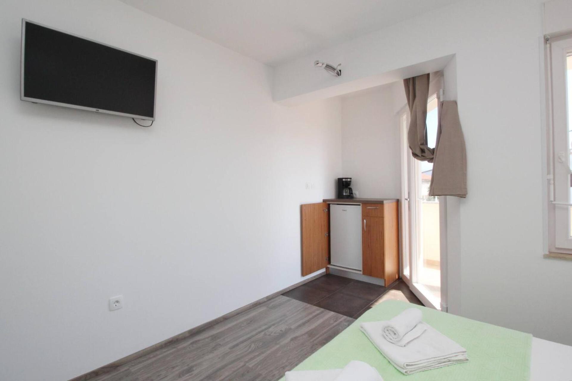 Apartments & Rooms Dekanic Baska  Luaran gambar
