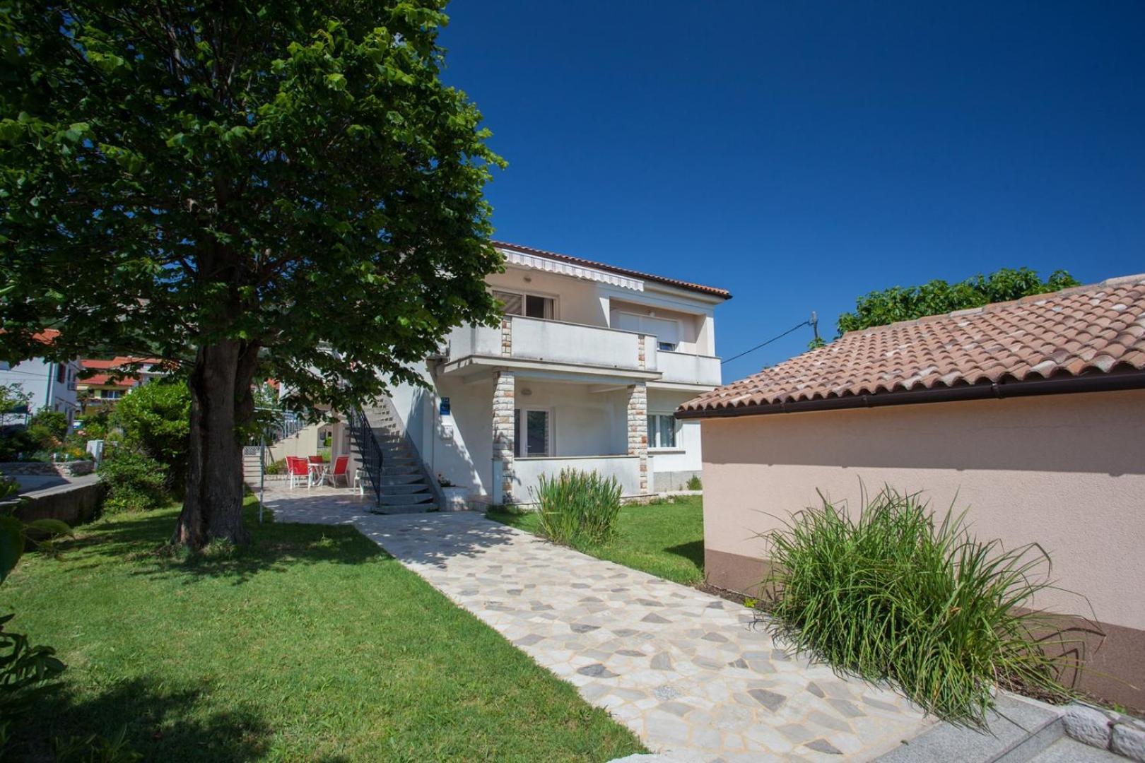Apartments & Rooms Dekanic Baska  Luaran gambar